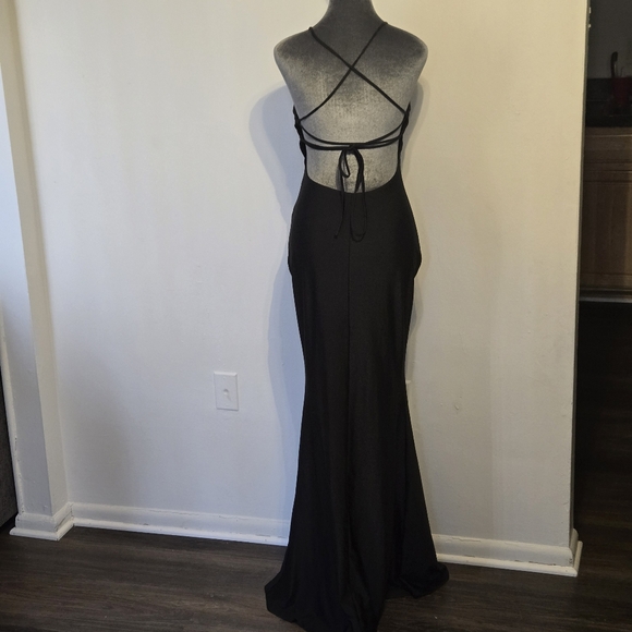 Black Windsor Maxi Dress - Picture 7 of 8